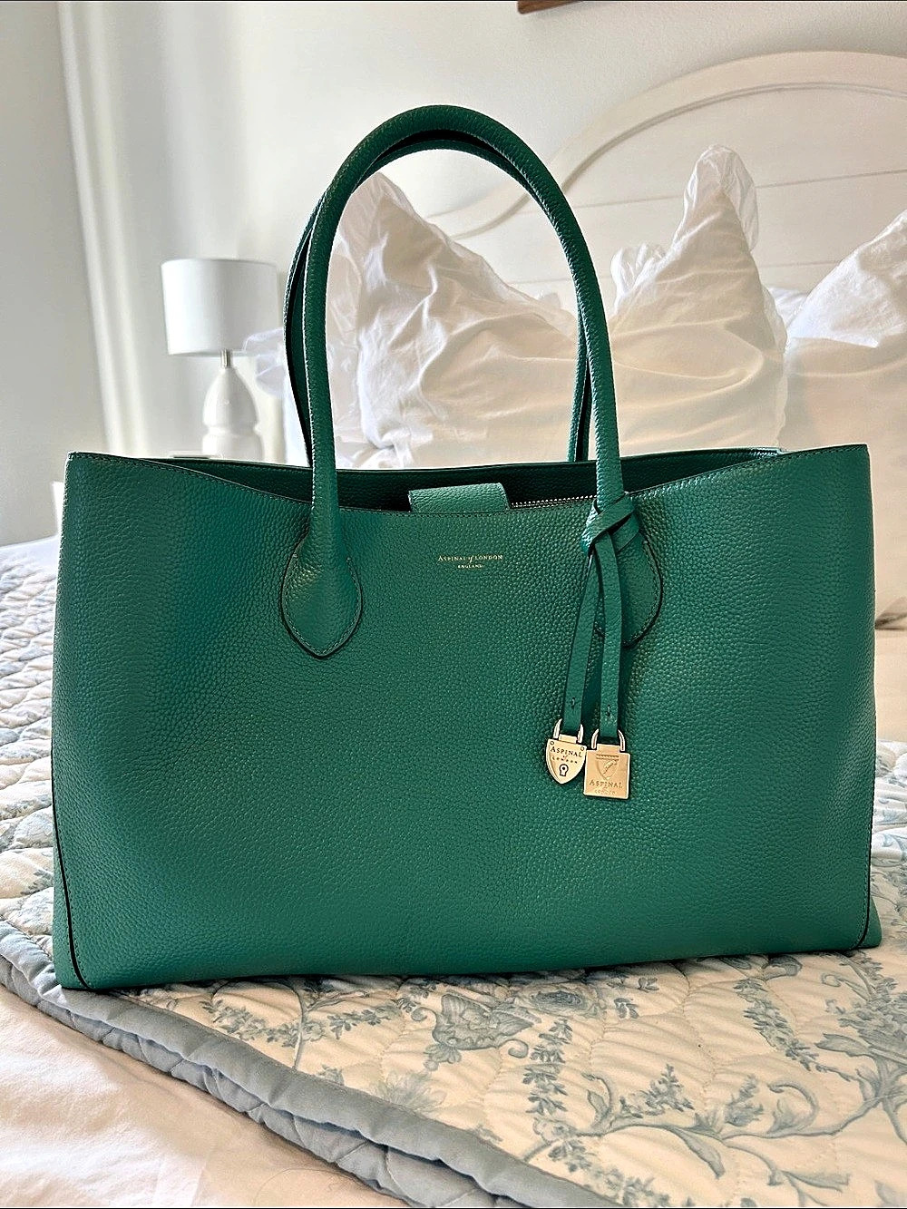 Aspinal of London chalk hill blue London tote